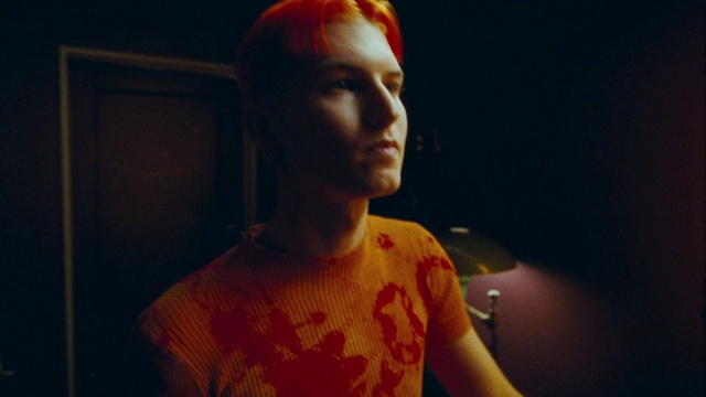 Video Reference: Nose, Lip, Eyebrow, Shoulder, Mouth, Eyelash, Ear, Neck, Flash photography, Jaw