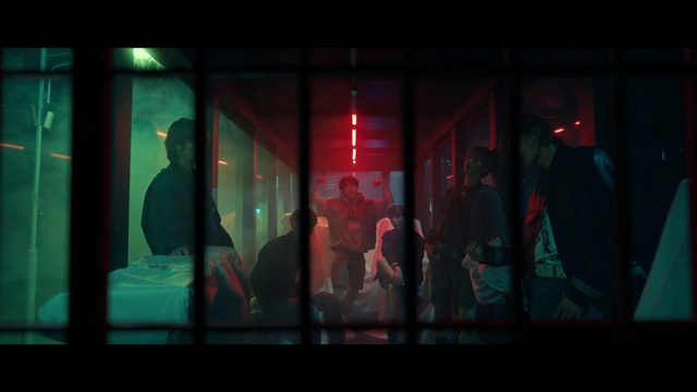 Video Reference: Entertainment, Performing arts, Magenta, Event, Performance art, Art, Stage, Window, Display device, Electric blue