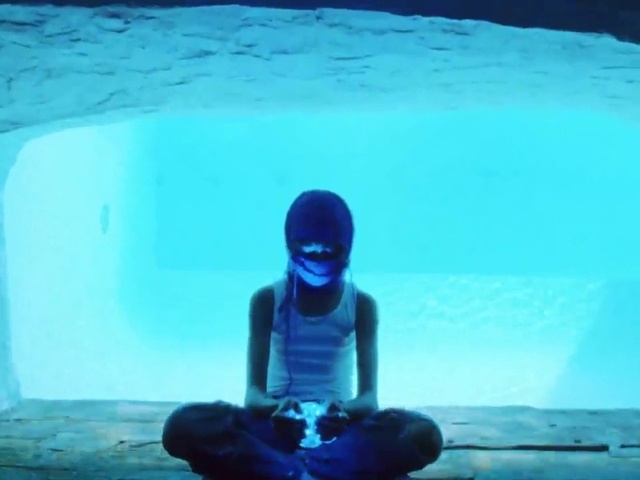 Video Reference: Photograph, Blue, Green, Black, Azure, Knee, Tints and shades, Electric blue, Leisure, Happy