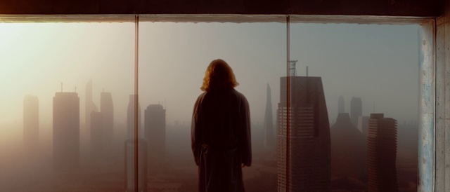 Video Reference: Atmosphere, Sky, Standing, Fog, Sunlight, Atmospheric phenomenon, Skyscraper, Tints and shades, City, Backlighting