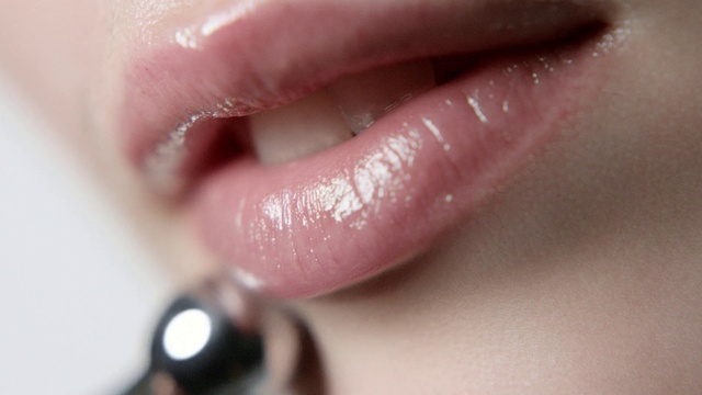 Video Reference: Nose, Hair, Head, Lip, Eyebrow, Eye, Eyelash, Window, Lipstick, Cosmetics