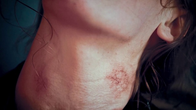 Video Reference: Hair, Forehead, Nose, Cheek, Skin, Joint, Head, Lip, Chin, Hand