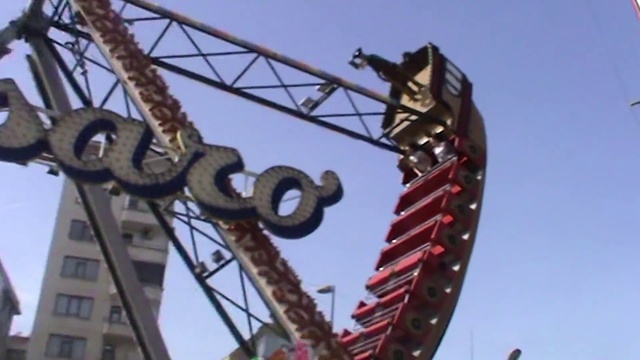 Video Reference: Sky, Building, Recreation, Font, Pole, Composite material, Leisure, Fun, Metal, Nonbuilding structure