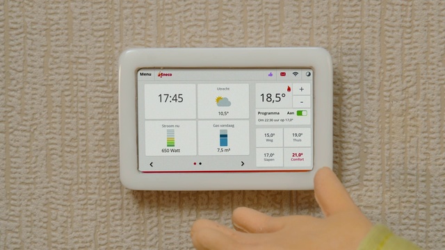 Video Reference: Communication Device, Gesture, Portable communications device, Mobile phone, Gadget, Finger, Rectangle, Mobile device, Font, Thumb