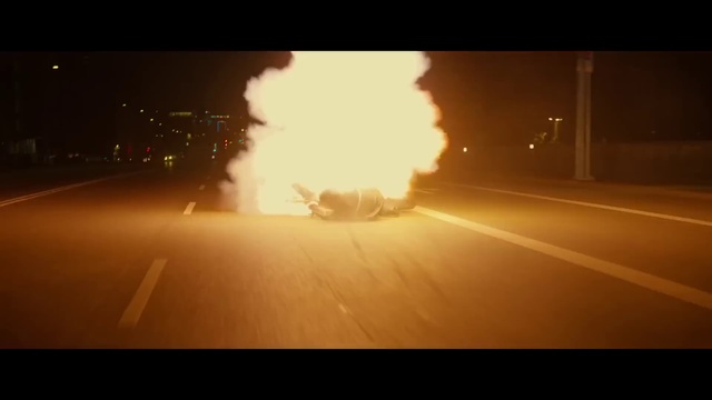 Video Reference: Atmosphere, Automotive lighting, Amber, Gesture, Asphalt, Sunlight, Road surface, Vehicle, Gas, Heat