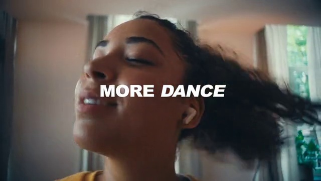 Video Reference: Nose, Lip, Eyelash, Vision care, Ear, Jaw, Gesture, Iris, Eye shadow, Eyewear