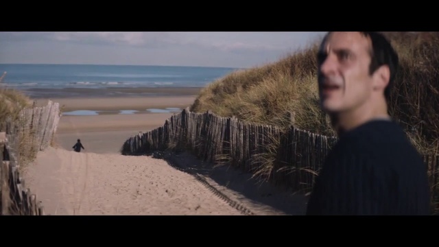 Video Reference: Cloud, Sky, Ecoregion, Flash photography, Wood, Happy, Beach, Landscape, People in nature, Horizon