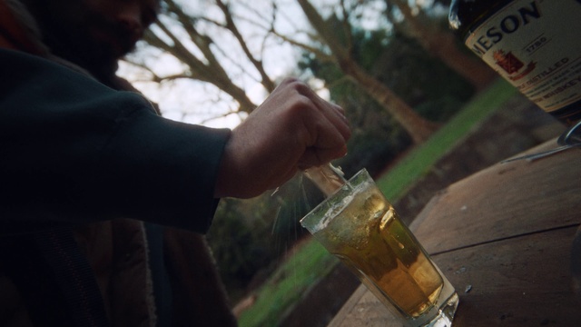 Video Reference: Tableware, Drinkware, Apéritif, Drink, Alcoholic beverage, Tree, Cocktail, Liquid, Mizuwari, Barware