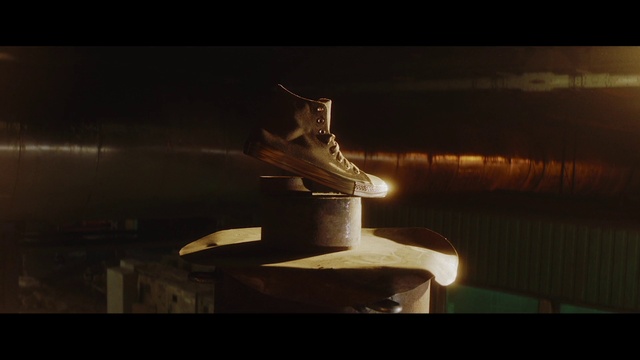 Video Reference: Sculpture, Statue, Tints and shades, Heat, Art, Font, Monument, Flash photography, Darkness, Metal