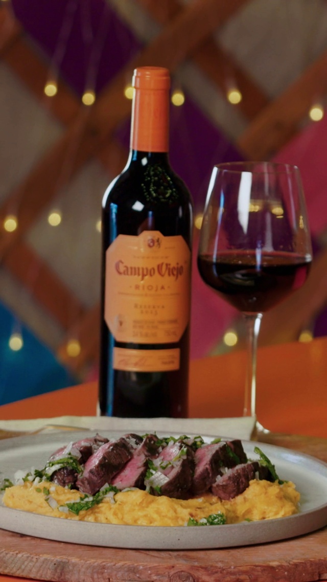 Video Reference: Food, Tableware, Stemware, Wine, Wine glass, Bottle, Ingredient, Recipe, Dessert wine, Barware