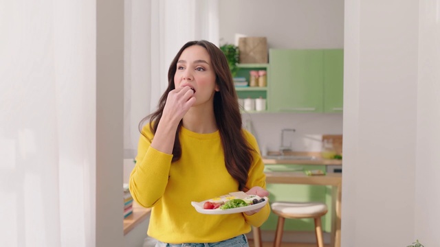 Video Reference: Joint, Shoulder, Tableware, Neck, Sleeve, Table, Chair, Waist, Thigh, Knee