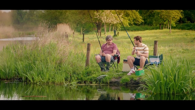 Video Reference: Water, Plant, Vertebrate, People in nature, Shorts, Nature, Natural environment, Natural landscape, Happy, Tree