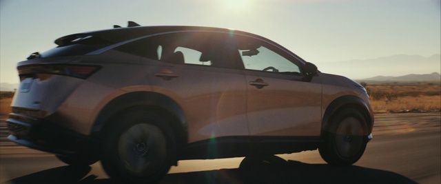 Video Reference: Tire, Wheel, Car, Vehicle, Sky, Automotive lighting, Hood, Automotive tire, Alloy wheel, Automotive design