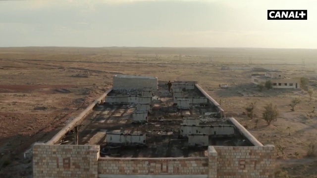 Video Reference: Sky, Cloud, Urban design, Horizon, Landscape, City, Archaeological site, Monument, Ancient history, Travel