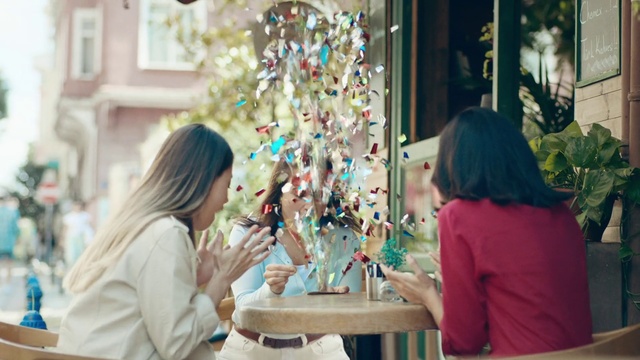 Video Reference: Interior design, Table, Community, Woody plant, Leisure, Christmas decoration, Art, Ornament, Event, Fun