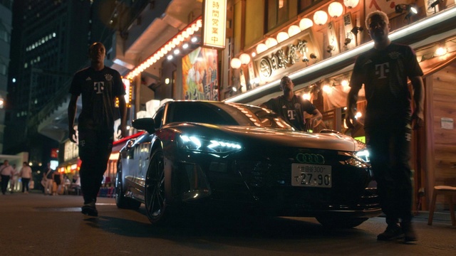 Video Reference: Wheel, Car, Tire, Vehicle, Automotive lighting, Automotive design, Hood, Vehicle registration plate, Automotive tire, Motor vehicle