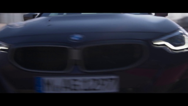 Video Reference: Grille, Hood, Automotive lighting, Vehicle, Car, Bumper, Headlamp, Motor vehicle, Rim, Vehicle door