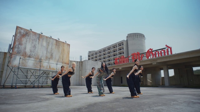 Video Reference: Sky, Building, Standing, Urban design, Leisure, Travel, Composite material, Asphalt, Facade, City