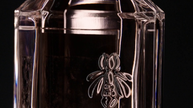 Video Reference: Tableware, Liquid, Drinkware, Product, Barware, Fluid, Glass bottle, Bottle, Serveware, Drink