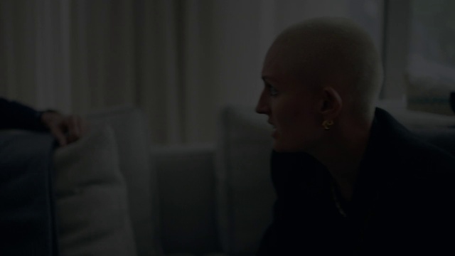 Video Reference: Eyebrow, Mouth, Gesture, Grey, Flash photography, Comfort, Fun, Darkness, Haze, Event