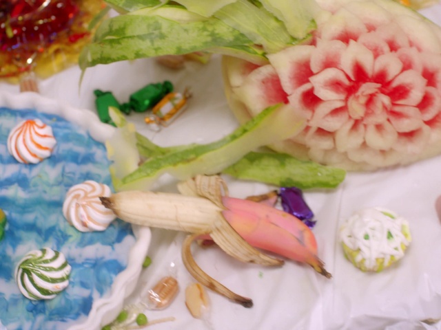 Video Reference: Flower, Petal, Recipe, Ingredient, Garnish, Dishware, Plant, Artificial flower, Cut flowers, Event