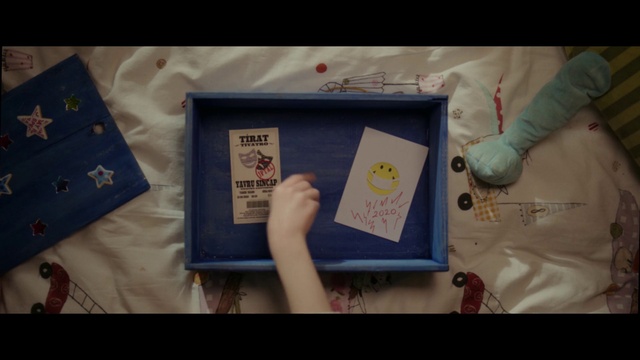 Video Reference: Sleeve, Gesture, Font, Wood, Rectangle, Pattern, Wrist, Art, Paper, Room