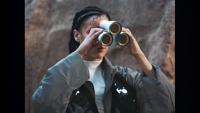 Video Reference: Shirt, Vision care, Photographer, Flash photography, Eyewear, Gesture, Camera lens, Audio equipment, Cameras & optics, Finger