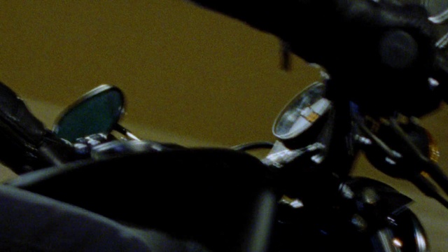 Video Reference: Automotive lighting, Automotive tire, Automotive mirror, Automotive design, Motor vehicle, Automotive exterior, Rim, Eyewear, Personal protective equipment, Steering wheel