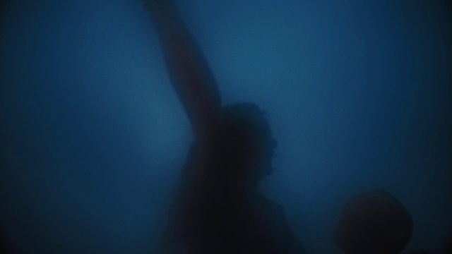 Video Reference: Hand, Water, Gesture, Underwater, Electric blue, Lens flare, Marine biology, Sky, Backlighting, Darkness