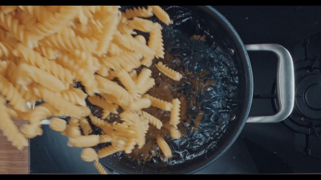 Video Reference: Food, Recipe, Ingredient, Cuisine, Liquid, Staple food, Cooking, Dish, Frying pan, Serveware