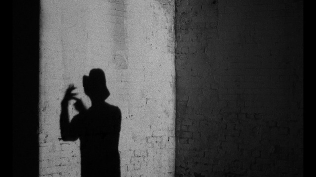 Video Reference: Water, Flash photography, Gesture, Grey, Tints and shades, Monochrome photography, Darkness, Monochrome, Backlighting, Street