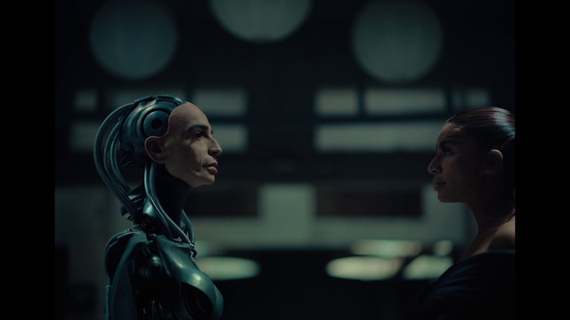 Video Reference: Flash photography, Audio equipment, Event, Entertainment, Darkness, Fun, Cg artwork, Fashion design, Electric blue, Performance