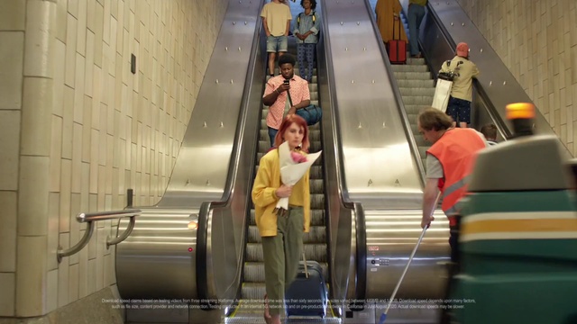 Video Reference: Escalator, Stairs, Engineering, Passenger, Public transport, Fun, Travel, Symmetry, Machine, Metal