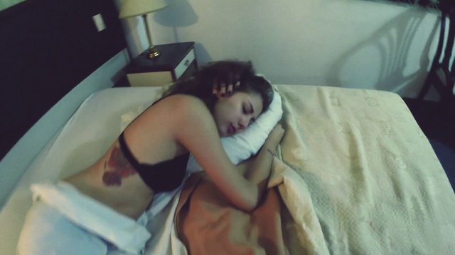 Video Reference: Skin, Hand, Arm, Shoulder, Leg, Mouth, Comfort, Human body, Thigh, Finger