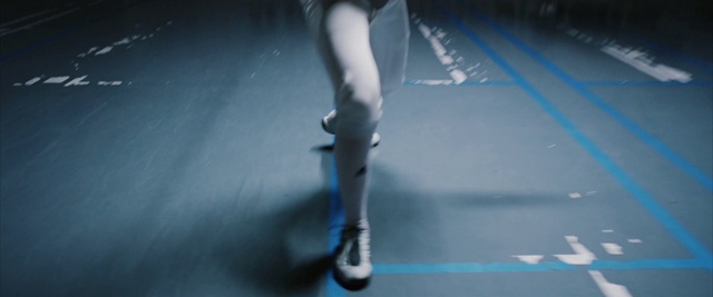 Video Reference: Shoe, Leg, Flash photography, Entertainment, Performing arts, Sneakers, Thigh, Knee, Automotive lighting, Audio equipment