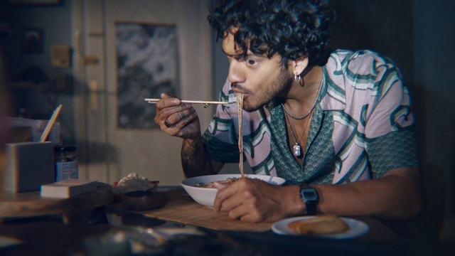 Video Reference: Watch, Hand, Mouth, Tableware, Flash photography, Eyelash, Tobacco, Smoke, Event, Smoking