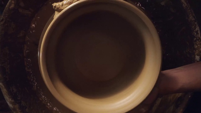 Video Reference: Tableware, Drinkware, Dishware, Cup, Serveware, Pottery, Coffee cup, Automotive tire, Drink, Teacup