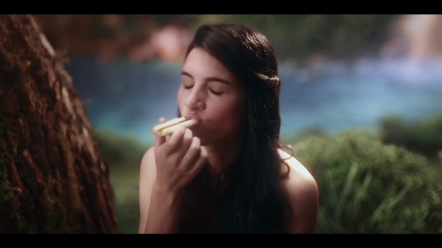 Video Reference: Head, Lip, Food, Eye, Mouth, Flash photography, Jaw, People in nature, Happy, Eyelash