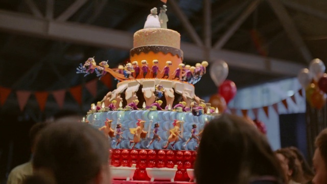 Video Reference: Food, Cake decorating, Temple, Orange, Cake, Toy, Baked goods, Leisure, Happy, Fun