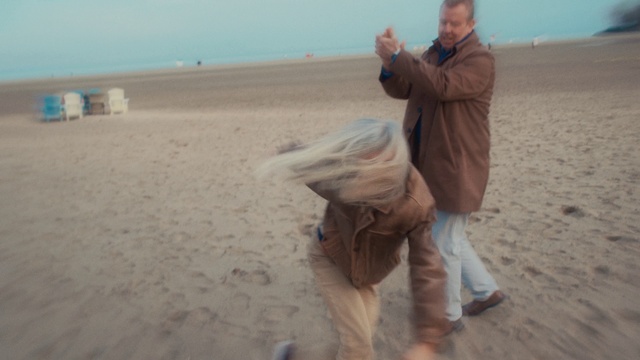 Video Reference: Ecoregion, Sky, Water, Beach, Gesture, Landscape, Fun, Travel, Horizon, Sand