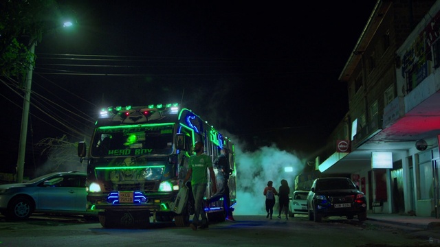 Video Reference: Tire, Land vehicle, Wheel, Car, Vehicle, Automotive lighting, Light, Motor vehicle, Sky, Infrastructure