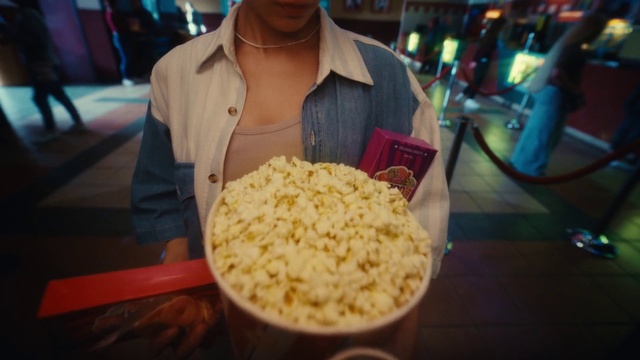 Video Reference: Food, Ingredient, Popcorn, Staple food, Kettle corn, Recipe, Tableware, Cuisine, Dish, Vegetable