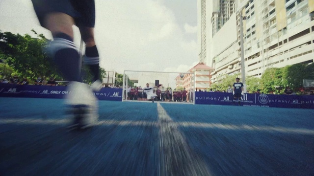 Video Reference: Sky, Cloud, Daytime, Building, Asphalt, Road surface, Rolling, Road, Recreation, Leisure