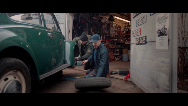 Video Reference: Tire, Wheel, Vehicle, Motor vehicle, Automotive tire, Automotive lighting, Automotive design, Flash photography, Car, Fender