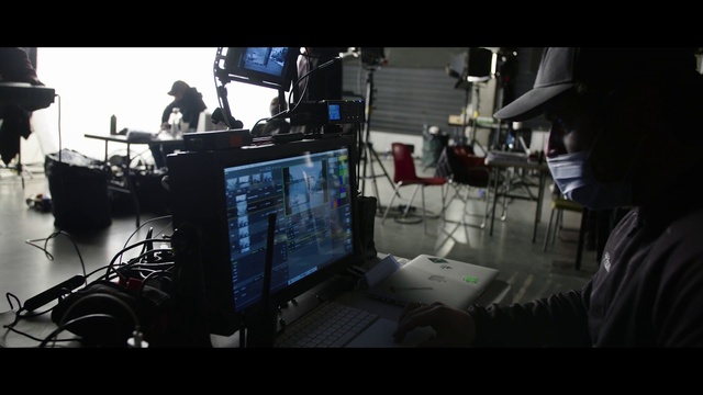 Video Reference: Computer, Personal computer, Computer keyboard, Peripheral, Audio equipment, Gadget, Input device, Desktop computer, Computer monitor, Engineering