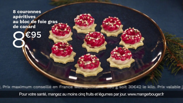 Video Reference: Food, Ingredient, Recipe, Baked goods, Cuisine, Dish, Cake decorating, Cake, Berry, Cream