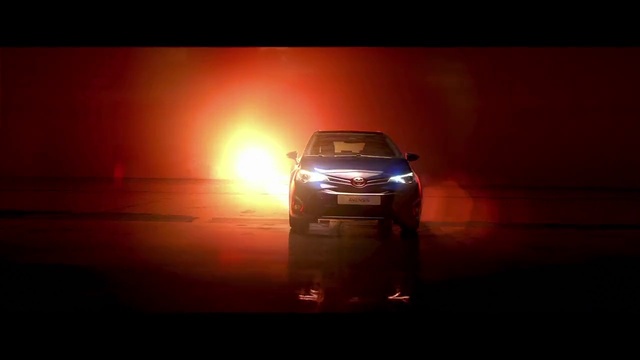Video Reference: Tire, Vehicle, Automotive tail & brake light, Automotive lighting, Car, Hood, Automotive tire, Bumper, Automotive design, Headlamp