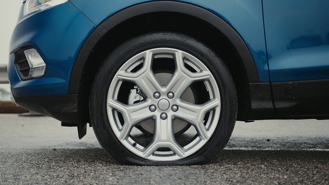 Video Reference: Wheel, Tire, Car, Vehicle, Automotive tire, Hood, Motor vehicle, Tread, Automotive lighting, Hubcap