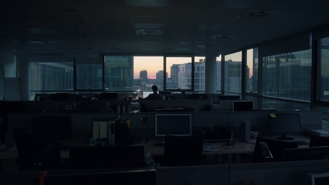 Video Reference: Building, Sky, Tower block, Tower, City, Tints and shades, Window, Condominium, Skyscraper, House