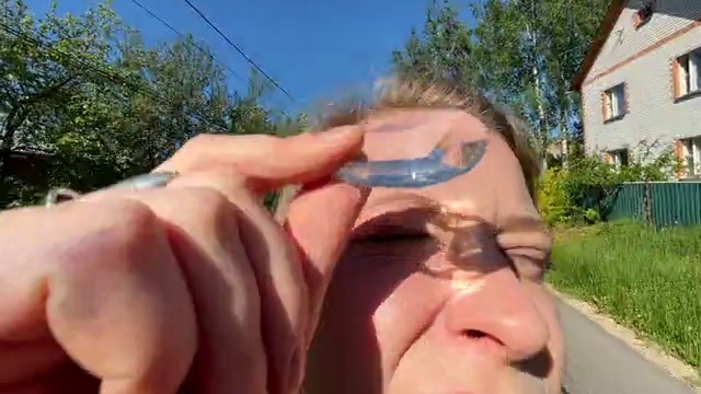 Video Reference: Sky, Plant, Vision care, Window, Goggles, Gesture, Eyewear, Finger, Tree, Thumb